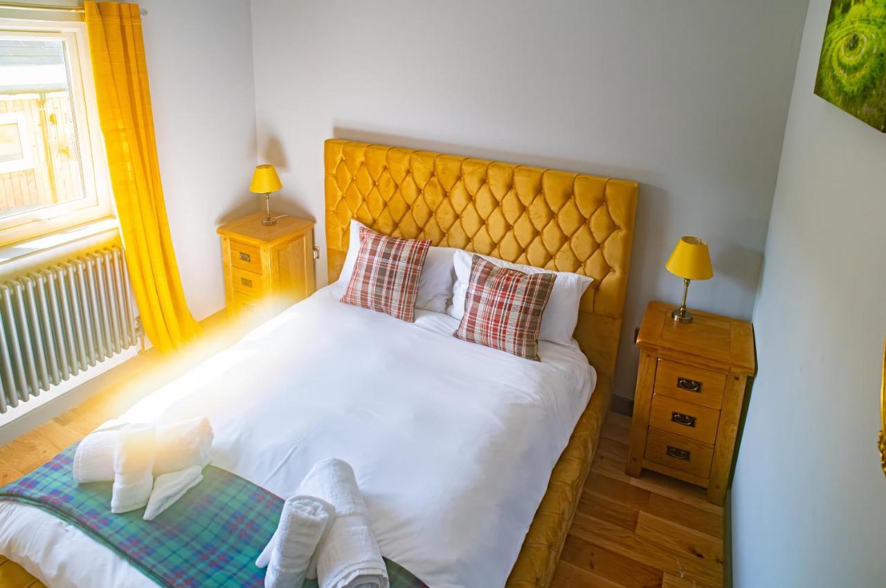 Luxury 4 Bedroom Cottage With Stunning Views Near Fairy Pools! Карбост Экстерьер фото