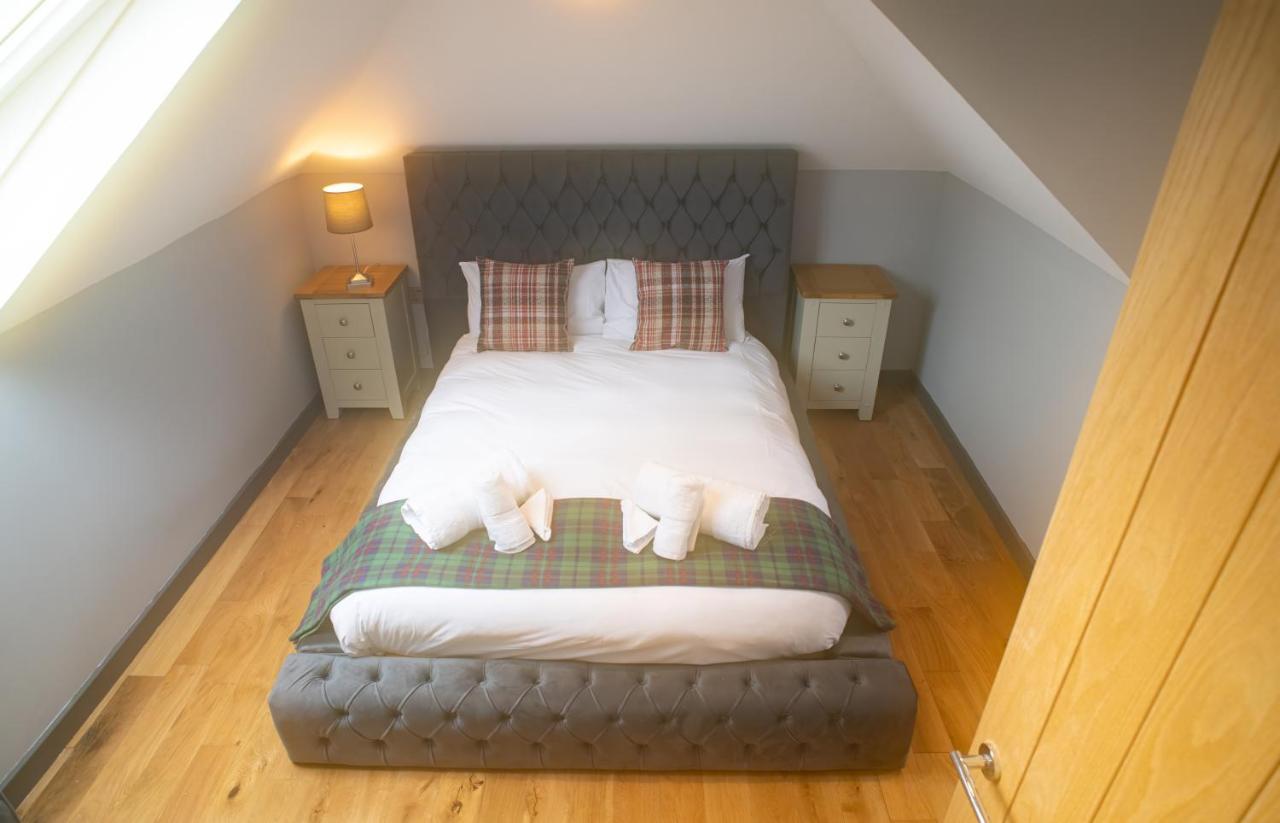 Luxury 4 Bedroom Cottage With Stunning Views Near Fairy Pools! Карбост Экстерьер фото