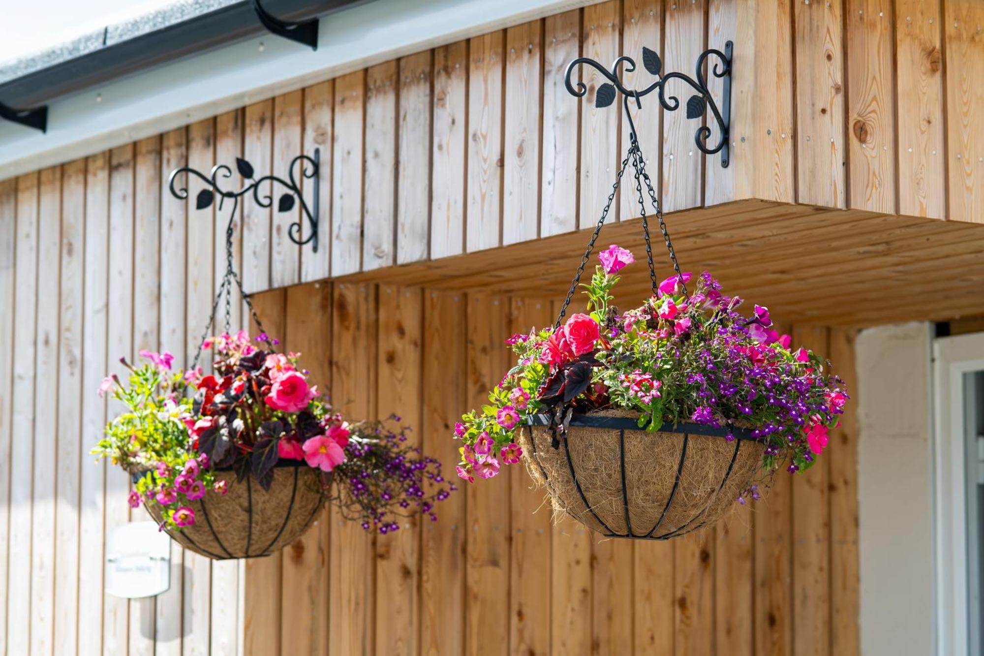 Luxury 4 Bedroom Cottage With Stunning Views Near Fairy Pools! Карбост Экстерьер фото