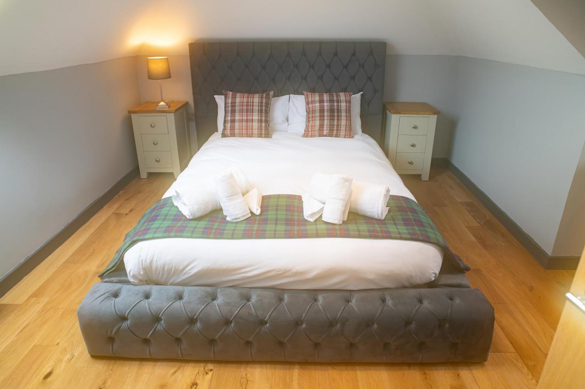 Luxury 4 Bedroom Cottage With Stunning Views Near Fairy Pools! Карбост Экстерьер фото