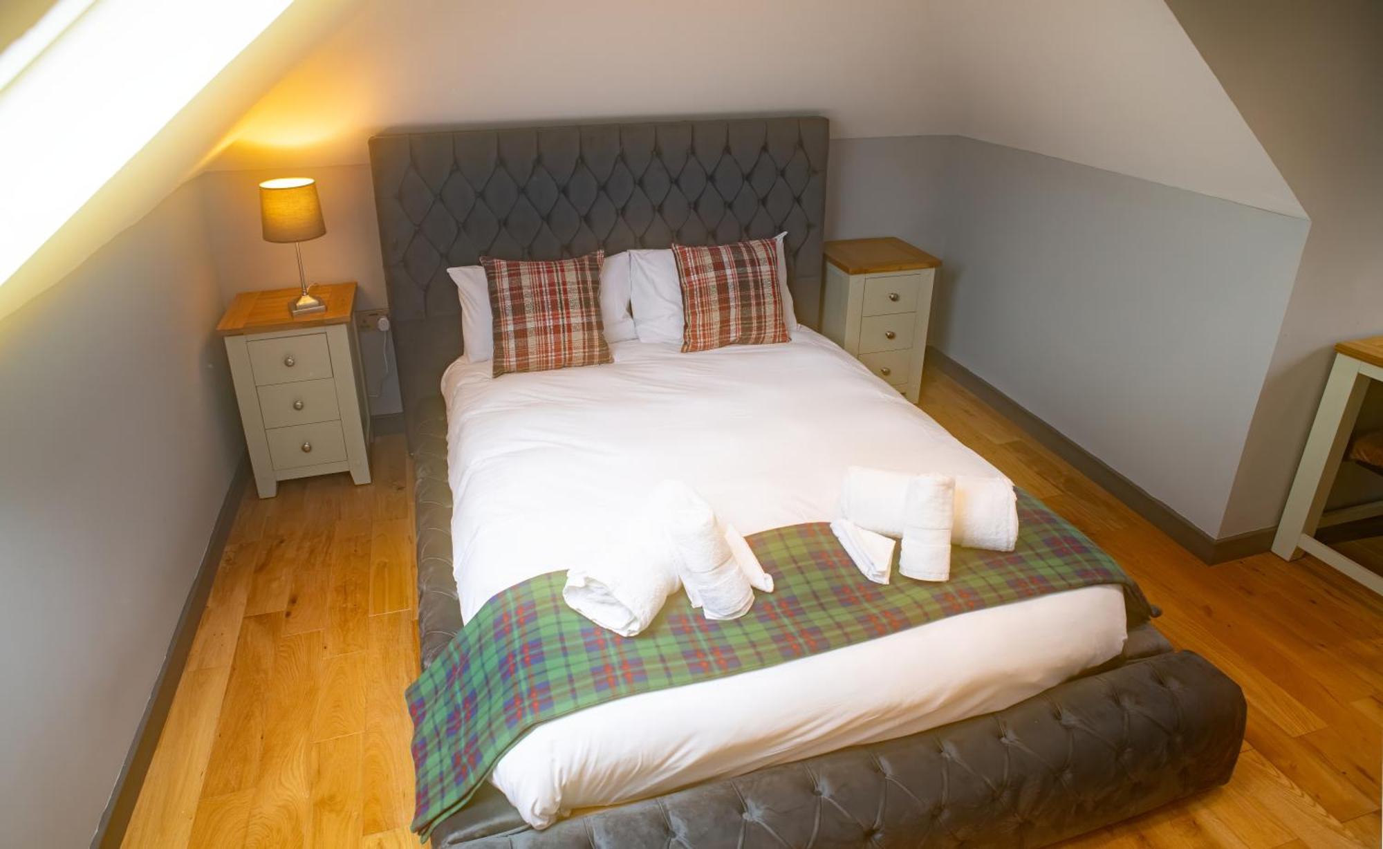 Luxury 4 Bedroom Cottage With Stunning Views Near Fairy Pools! Карбост Экстерьер фото